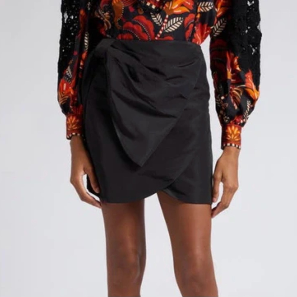 FARM Rio Tafetta Black Mini Skirt with Bow Detail